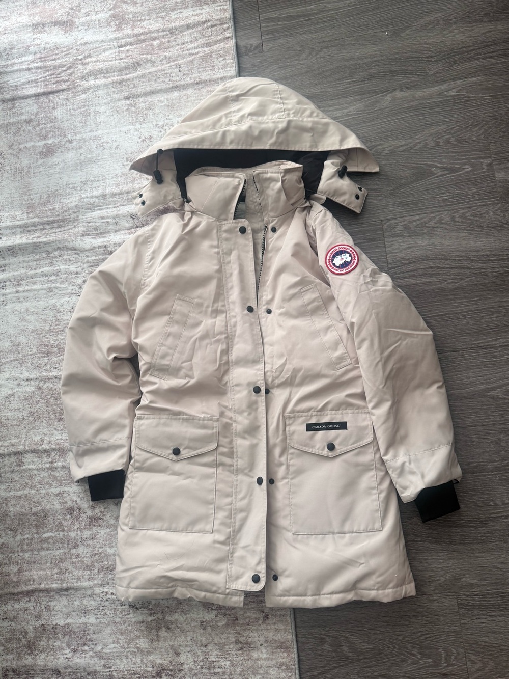 Canada Goose Women's Light Beige Hooded Puffer Parka